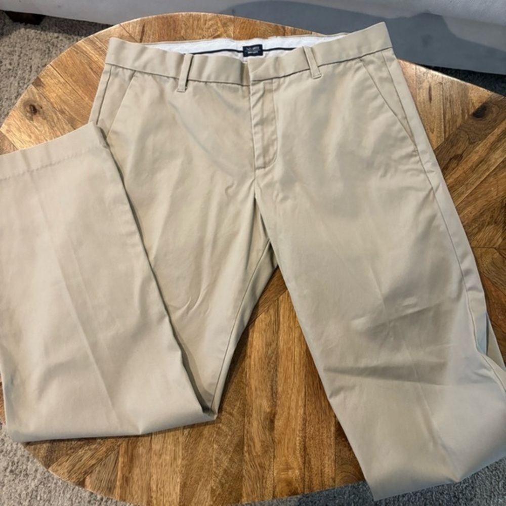 GAP Men's Tan Chino Pants